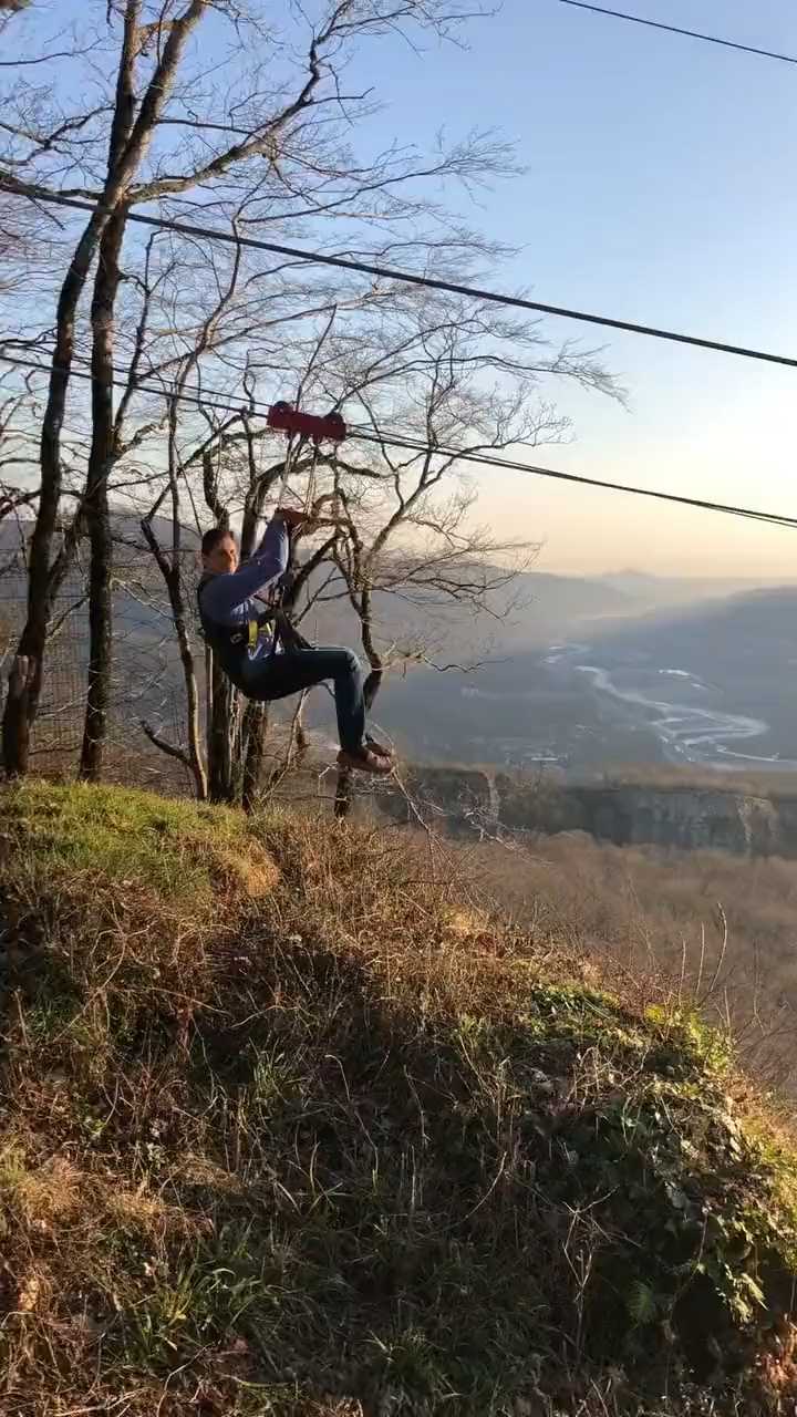 Rope Sliding Adventure